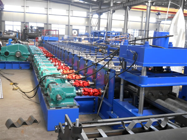 ⁦Three waves highway guardrail machine⁩ - الصورة ⁦2⁩