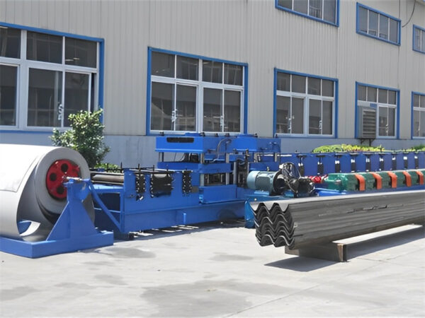 ⁦Three waves highway guardrail machine⁩ - الصورة ⁦4⁩
