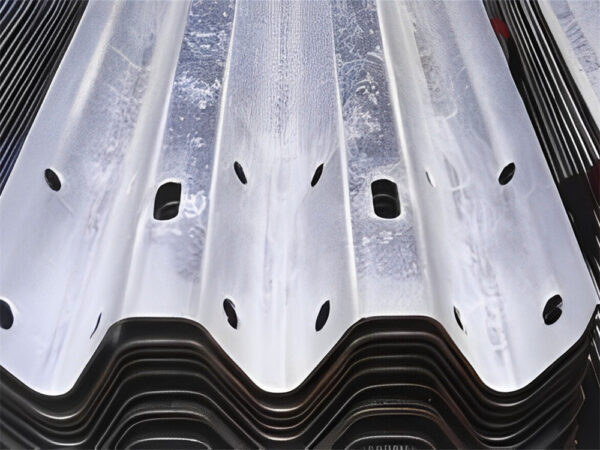 ⁦Three waves highway guardrail machine⁩ - الصورة ⁦6⁩