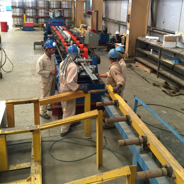 Full Automatic Quick-Change Z Purlin Roll Forming Machine