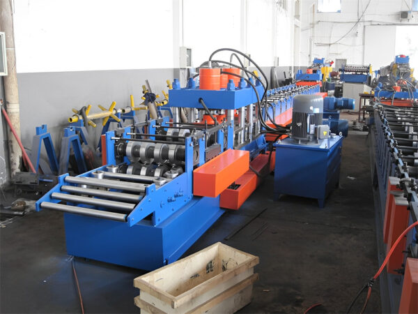 ⁦Two waves highway guardrail machine⁩ - الصورة ⁦2⁩